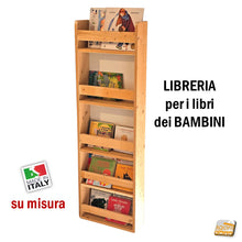 Carica l'immagine nel visualizzatore di Gallery, LIBRERIA A PARETE SU MISURA PORTA LIBRI BAMBINI IN LEGNO libri educativi per bambino dai 2 anni 1 anno 3 anni libro illustrato libreria stile montessori