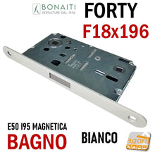 Carica l'immagine nel visualizzatore di Gallery, Serrature porte bagno wc toilet Bonaiti N67 Forty B-Forty magnetica frontale 196x18mm entrata 50mm 5cm interasse 95mm i 9,5cm scrocco centrale in plastica a filo reversibile doppio quadrotto 8x8 e 6x6mm in basso 48N67050AE BIANCO OPACO BIANCA Matt White Door Lock