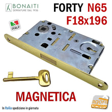 Carica l'immagine nel visualizzatore di Gallery, serratura magnetica per porte reversibili bonaiti b-forty N65 frontale 18x196mm frontale 19,6cm scrocco centrale nylon BONAITI N65 ottone lucido ottonata entrata 5cm 50mm interasse 9cm 90mm con chiave normale
