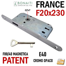 Carica l'immagine nel visualizzatore di Gallery, SERRATURE PER PORTE Marca BONAITI Modello Chiave PATENT F20X230 FRANCE F80/40 E40 CROMO OPACO (ARGENTO) Entrata 4cm Interasse 7cm Quadro maniglia 7x7 mm