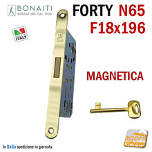 Carica l'immagine nel visualizzatore di Gallery, serratura magnetica per porte reversibili bonaiti b-forty N65 frontale 18x196mm frontale 19,6cm scrocco centrale nylon BONAITI N65 ottone lucido ottonata entrata 5cm 50mm interasse 9cm 90mm con chiave normale 48N651501E