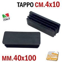 Carica l'immagine nel visualizzatore di Gallery, mm 100x40 NERO - Tappo sottopiede copritesta alettato per tubi tubolari tubolare metallico da inserire a pressione. Puntale con alette per telai strutture tavoli carpenteria metallica. In plastica nera ben rifinito di qualità. Tappo Cappucci Estremità Tubo Rettangolare Plastica tubo otturazione coperchi. mm40x100 cm10x4 prezzo distributore industriale produttore produzione materiali plastici. Tappi disponibili spedizione veloce. Inserto a lamelle