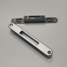 Carica l'immagine nel visualizzatore di Gallery, piastra ricontro x serratura porta frontale 18x190 mm139x19 argento cromo opaco