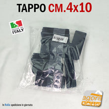 Carica l'immagine nel visualizzatore di Gallery, Tappo sottopiede copritesta alettato per tubi tubolari tubolare metallico da inserire a pressione. Puntale con alette per telai strutture tavoli carpenteria metallica. In plastica nera ben rifinito di qualità. Tappo Cappucci Estremità Tubo Rettangolare Plastica tubo otturazione coperchi. mm40x100 cm10x4 prezzo distributore industriale produttore produzione materiali plastici. Tappi disponibili spedizione veloce.