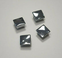 Carica l'immagine nel visualizzatore di Gallery, TAPPI TAPPO CROMATO bombato copri testa 20x20 bello