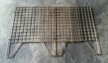 Carica l'immagine nel visualizzatore di Gallery, BANCARELLA PIEGHEVOLE 60x60 ESPOSITORE CESTA CESTONE CON RIPIANO MOBILE X NEGOZI piegata chiusa
