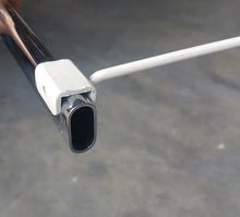 Carica l'immagine nel visualizzatore di Gallery, GANCIO GANCI CM.25 ATTREZZATURA NEGOZIO x barra 30x15 filo D6 B.CO