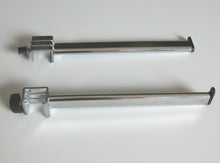 Carica l'immagine nel visualizzatore di Gallery, Gancio aggiuntivo braccetta cromata attacco per tubolare per stender gondole e tavoli per esporre