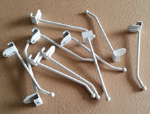 Carica l'immagine nel visualizzatore di Gallery, GANCIO PORTABLISTER CM.15 attrezzatura Negozio x barra rettangolare 10mm filo D6