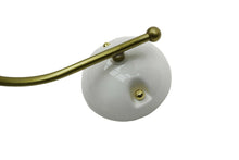 Carica l'immagine nel visualizzatore di Gallery, LAMPADA DA PARETE CON DIFFUSORE IN CERAMICA APPLIQUE CLASSICO AVORIO-ORO CON FIORE 5