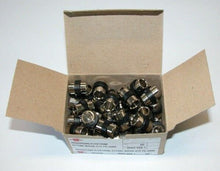 Carica l'immagine nel visualizzatore di Gallery, 50 Pz REGGIRIPIANO (PERNO) PER VETRINE E RIPIANI CON GOMMA DIAM 12X18 REGGIVETRO scatola