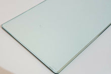 Carica l'immagine nel visualizzatore di Gallery, RIPIANO VETRO MENSOLA CRISTALLO CM.24X116 SP.8MM ANG.RAG E SMUSSATI TRASPARENTE