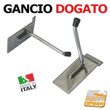 Carica l'immagine nel visualizzatore di Gallery, GANCI PORTABLISTER 10 CM CROMATI PER PANNELLO DOGATO ARREDAMENTO NEGOZIO MENSOLA