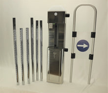 Carica l'immagine nel visualizzatore di Gallery, gunnebo tornello motorizzato c1 right hand in alluminio cromato con dispositivo antipanico e guida file altezza cassonetto 1170mm con la colonna luminosa profondità 150mm Larghezza 260mm