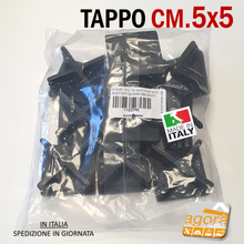 Carica l'immagine nel visualizzatore di Gallery, 10 pz TAPPI TAPPO QUADRATO 50x50 NERO PUNTALE PLASTICA cm 5x5 SOTTOPIEDE ALETTATO