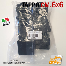Carica l'immagine nel visualizzatore di Gallery, 10 pz TAPPI TAPPO QUADRATO 60x60 NERO PUNTALE PLASTICA cm 6x6 SOTTOPIEDE ALETTATO