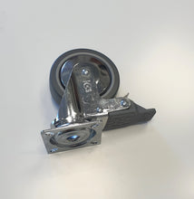 Carica l'immagine nel visualizzatore di Gallery, RUOTE RUOTA GIREVOLE D80mm GRIGIA CON PIASTRA 60x60 ANTITRACCIA CROMATA AVO TREKI frenata