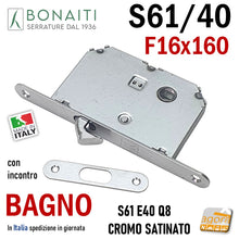 Carica l'immagine nel visualizzatore di Gallery, serratura porta gancio bonaiti S61/40 porte scorrevoli scrigno bagno frontale 160x16mm quadro 8x8 entrata 40mm cromo satinato 4006104087 S 61
