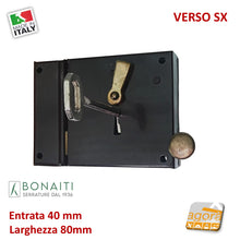 Carica l&#39;immagine nel visualizzatore di Gallery, SERRATURA VERTICALE PORTONCINO CON SCROCCO E CATENACCIO BONAITI ART.175 SX mm.80 E40 BRONZATA DA APPLICARE PORTE ANTICHE  4L1750800S porte esterne
