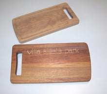 Load image into Gallery viewer, SOLID WOOD CUTTING BOARD GIFT IDEAS WITH CUSTOMIZED ENGRAVING X BAR AND KITCHEN
