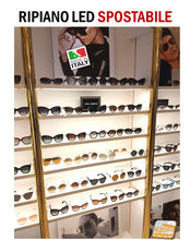 Load image into Gallery viewer, illuminazione armadio negozio ottica profumeria mensole spostabili regolabili in altezza luce led
